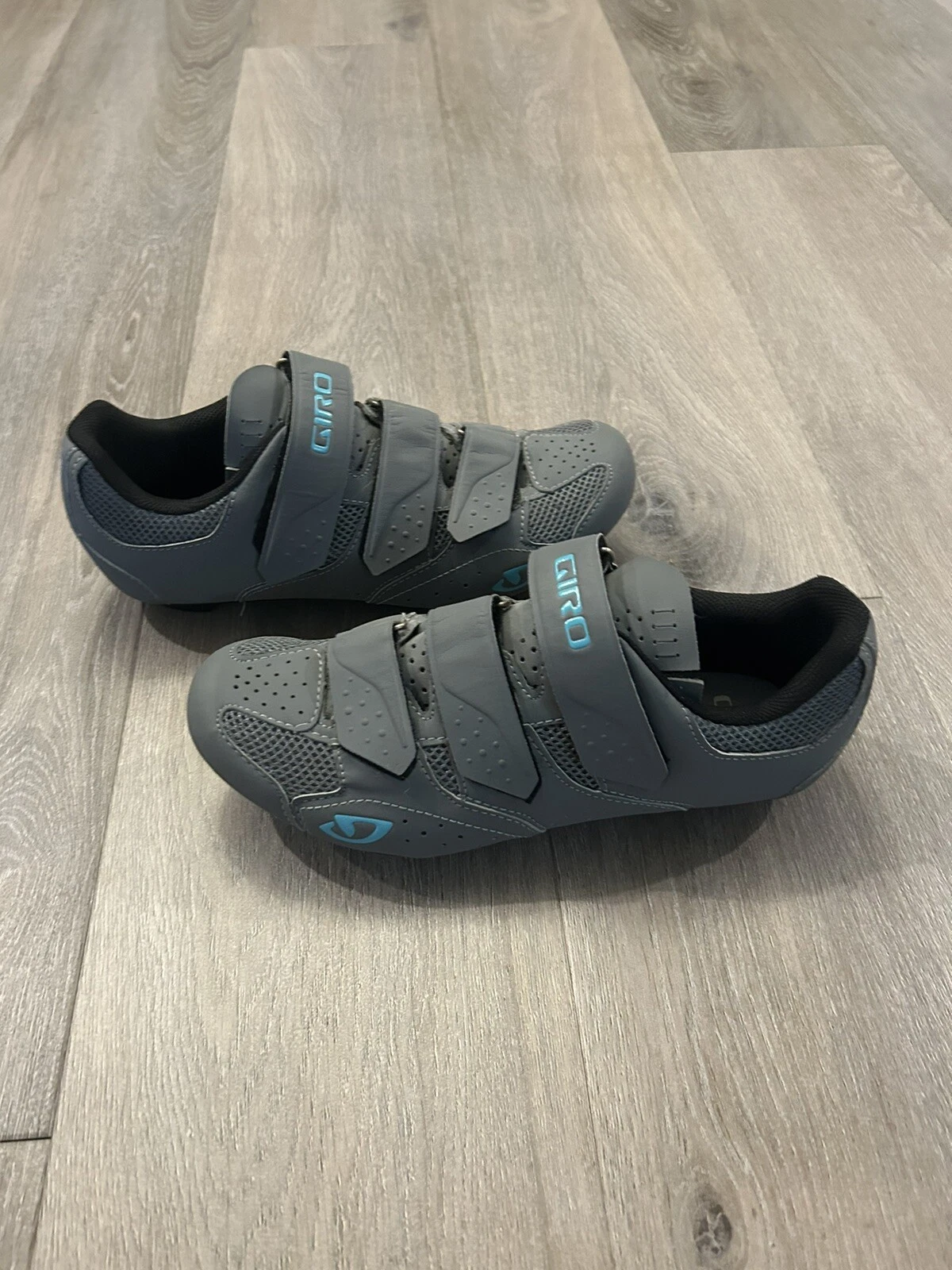 GIRO Techne W Cycling Shoes Titanium / Glacier Women Sz 8 (40) Gray