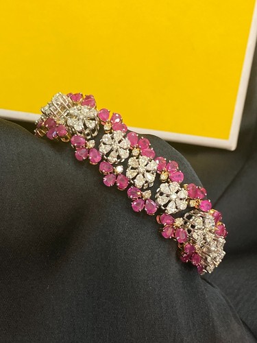 Magnificent 31.07 TCW Pear Round Shape Diamonds Ruby Tennis Bracelet in 14K Gold - Picture 9 of 15