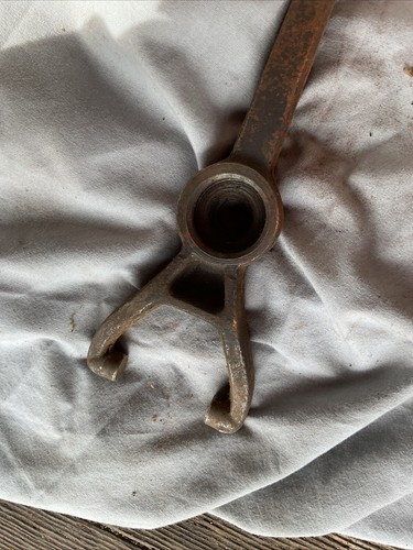 Clutch Fork Assembly 38 39 Chevrolet Master Deluxe & Master 85 HA HB JA JB CHEVY - Picture 5 of 7