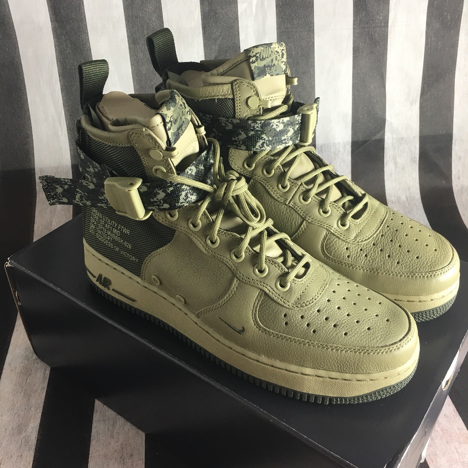 Nike SF Af1 Air Force Force Force 1 Mid Uomo Size 10.5 917753-201 Olive Khaki Shoes Camo 9a5f66 Nike SF Af1 Air Force Force Force 1 Mid Uomo Size 10.5 917753-201 Olive Khaki Shoes Camo 9a5f66