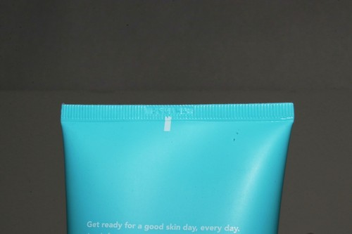 New TULA Skincare The Cult Classic Purifying Face Cleanser 6.7 fl. oz - Picture 4 of 5