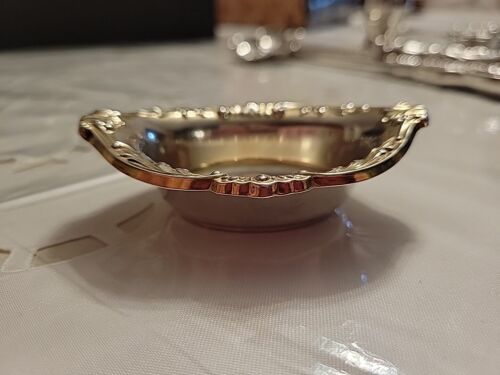 Antico piatto dado argento sterling, vedi segno distintivo, monogramma, 29,4 g, 92 mm - Foto 2 di 12