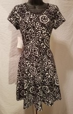 MAISON JULES BLACK & WHITE FLORAL SHORT SLEEVE SHORT DRESS M MEDIUM