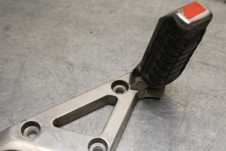 Honda Shadow 500 VT500C 1985 reposapiés trasero clavijas juego peldaños par BB615 Foto 2 de 4