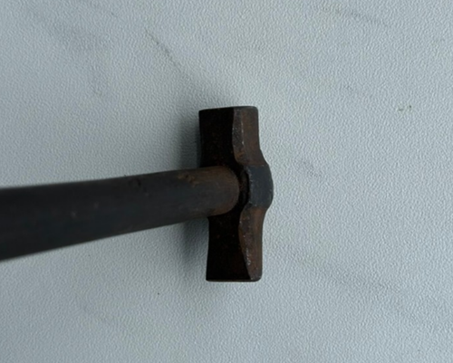 Pequeño martillo de hierro pequeño de colección herrero armero orfebre herramienta coleccionable - Imagen 12 de 17