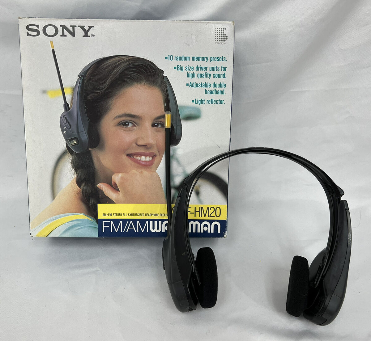 Sony Walkman Headphone Radio SRF-HM20 FM/AM Antenna Stereo w Sony Walkman Headphone Radio SRF-HM20 FM/AM Antenna Stereo w
