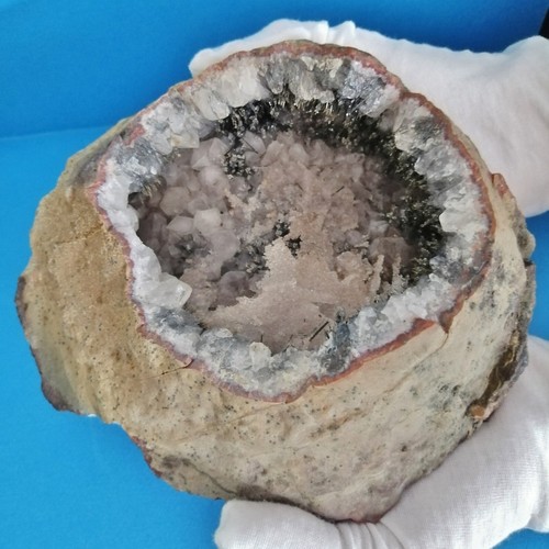 Spécimen géode entière de Quartz et Goethite du Maroc/1846 grammes - Picture 1 of 12