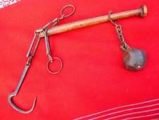 peson balance à fléau bois et fer outil ancien