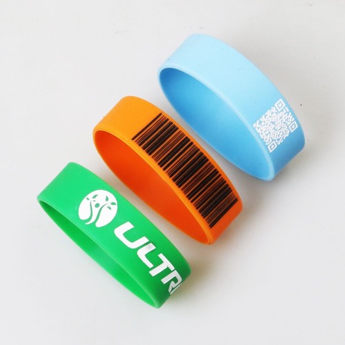 Braccialetti Personalizzati Silicone Gomma Bracciali Qualsiasi Logo Messaggio Testo - Foto 15 di 36