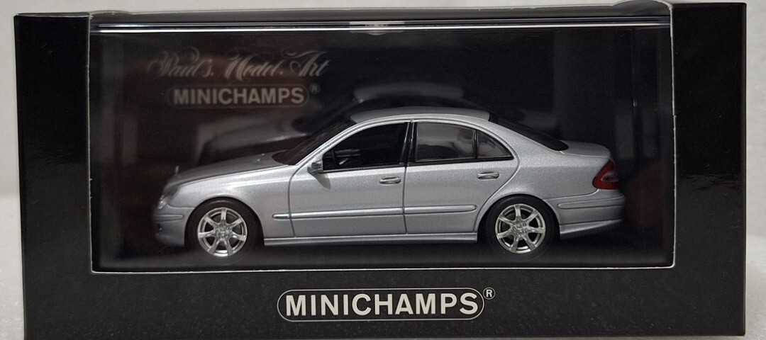 Mercedes-Benz E-Class (W211) 2007 Silver 1:43 Minichamps Mercedes-Benz E-Class (W211) 2007 Silver 1:43 Minichamps