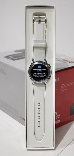 Samsung Galaxy Watch4 Classic SM-R885 42mm 20mm Gehäuse Ridge Sport Weiß - Open Box - Bild 3 von 9