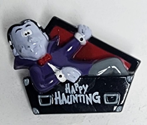 Pasqua Unlimited PIN Halloween Vintage VAMPIRO DRACULA BARA Happy Haunting '80 - Foto 1 di 2