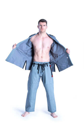 Vector Brasileño Jiu Jitsu BJJ Gi Kimono con Cinturón Blanco Libre Ligero - Imagen 34 de 44