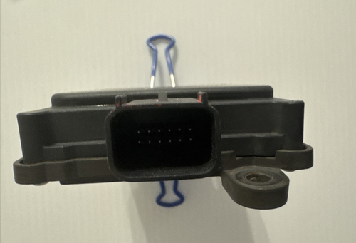 2016 - 2018 Cadillac Cruise Control Radar Sensor 84221611 / 84221610 OEM T0091 - Picture 3 of 5