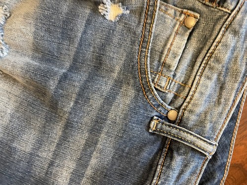 Torrid Shorts blau Jeans Denim Medium Wash Used-Look Größe 12 Taschen neu mit Etikett - Bild 16 von 18