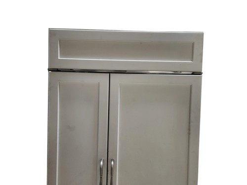 Sub-Zero 642/O 42" Paneled Side by Side Refrigerator - Picture 3 of 9