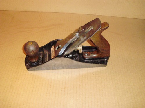 Vintage Stanley Bailey No 4 1/2 plane with wooden handles - Picture 16 of 16