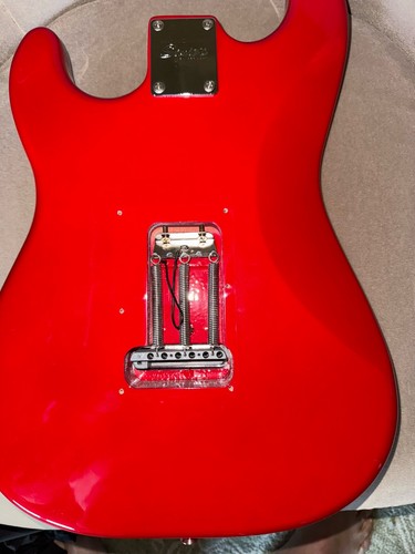 Corpo chitarra Fender Squier Affinity Stratocaster caricato SSS 20° anniversario bello - Foto 7 di 11