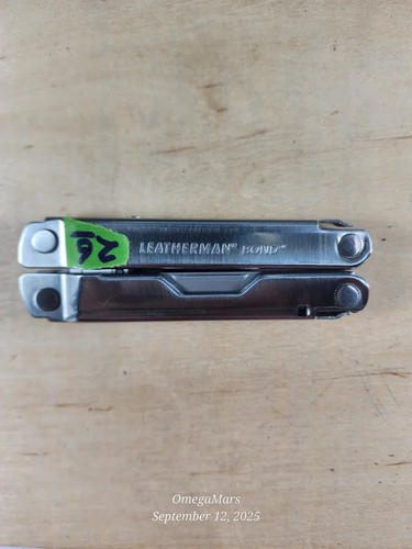 Leatherman Bond #26. Light usage on tools. - Picture 9 of 10