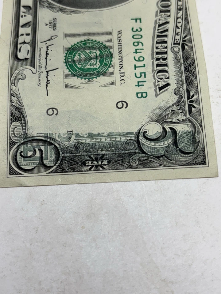 Error Bill-Misprint $5.00. 1977A Circulated And Ungraded And Extremely Nice Cond - Image 2 of 4