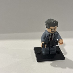 LEGO J. Jonah Jameson Marvel Super Heroes Spider-Man Minifigure 76005 SH054 J12
