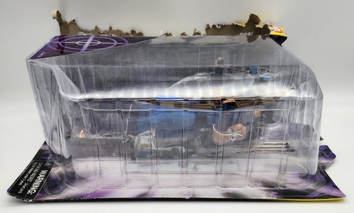 Marvel Diamond Select Classic Hawkeye Action Figure Toy Damaged Box - Picture 6 of 8