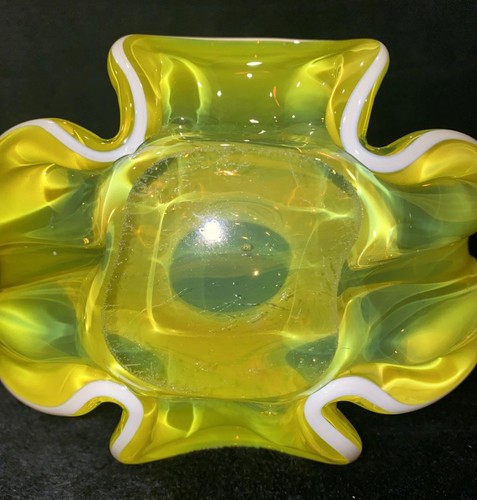 ¿Hospodka vintage Josef? Cesta Art Deco de vidrio amarillo brillante - Imagen 9 de 10