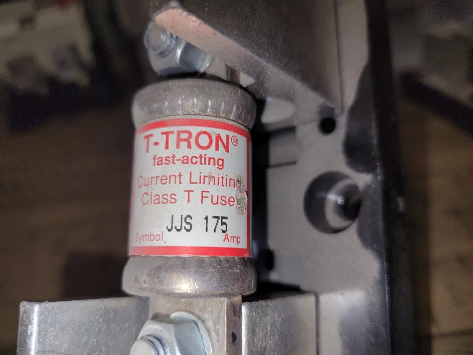 Eaton Bussmann T60200-1C Fuse Block 200A 600V W/ T-TRON Fast Acting Class T Fuse — 第 4/4 张图片