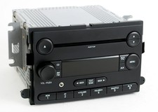 Ford Focus 2007 Radio Am Fm Mp3 Cd Player W Auxiliary Input 7s4t-18c869-ab Ford Focus 2007 Radio Am Fm Mp3 Cd Player W Auxiliary Input 7s4t-18c869-ab