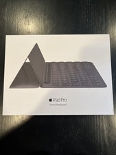 Apple Smart Keyboard iPad Pro MM2L2AM/A w/Box