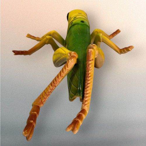 Vintage 12” Rubber Grasshopper, Figure 1997 PVC Giant Big Prop Bug Toy - Picture 6 of 9