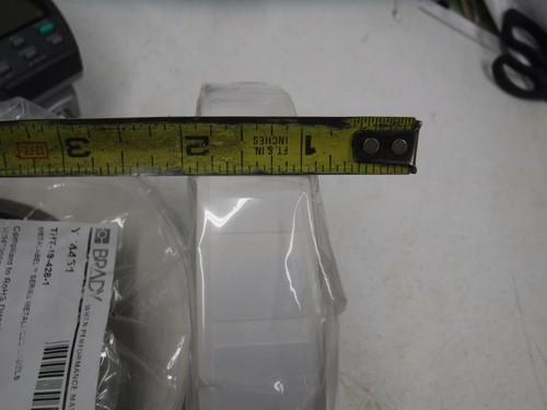 BRADY 5000 Count 1/2" x 3/4" Label Roll, Core = B-423 Material 13953 - Bild 3 von 3