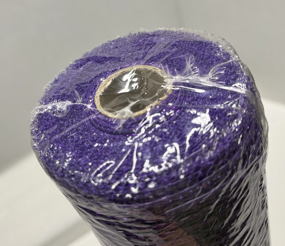 Cinta morada de malla decorativa, tamaño grande.  "21"" de ancho por 30 pies de largo" Foto 4 de 4