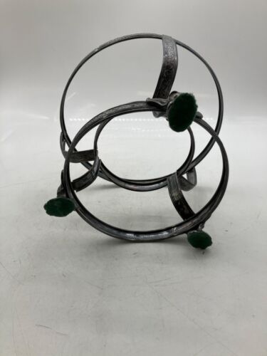 Decorative Vintage Metal Stand w/ Ornate Detailing Circular Frame - Picture 3 of 4