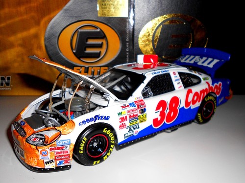 1/24 NASCAR #38 "Elliott Sadler" M&M's Combos ELITE FORD Taurus 2003 NEU & OVP - Bild 2 von 5