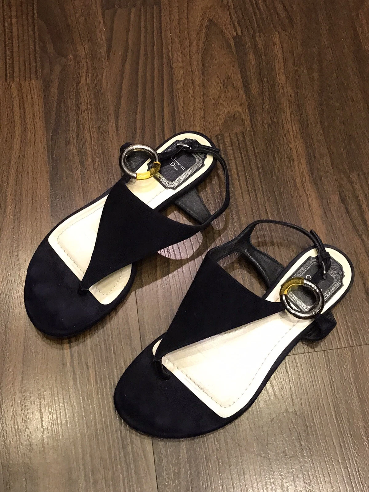 Sandales plates pour femmes Christian Dior bon état taille 35 chaussures string à siroter 