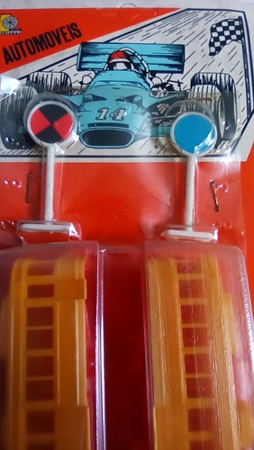 SET OF TRAM PLASTIC TOY - MADE IN PORTUGAL, RADAR PLASTICS VINTAGE - Picture 7 of 9