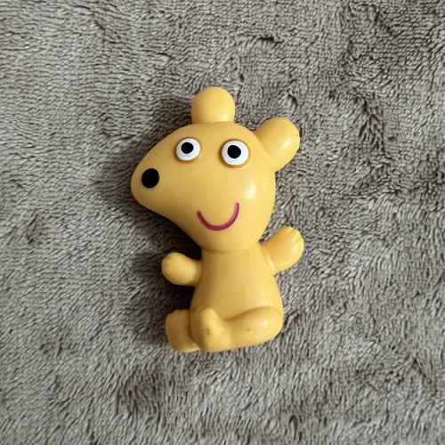Lot of Peppa Pig, Daddy Pig, Suzy Sheep, Rebecca Rabbit & RARE Teddy Bear +Stand - Picture 4 of 13