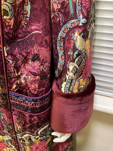 Limited Edition Camilla Daughter’s Destiny Pink Coat, Faux Fur Trim and Belt, XS - Picture 8 of 16