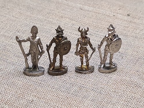 JUEGO DE FIGURAS DE METAL - SOLDADOS VINTAGE - SORPRESA INFANTIL. - Imagen 7 de 10