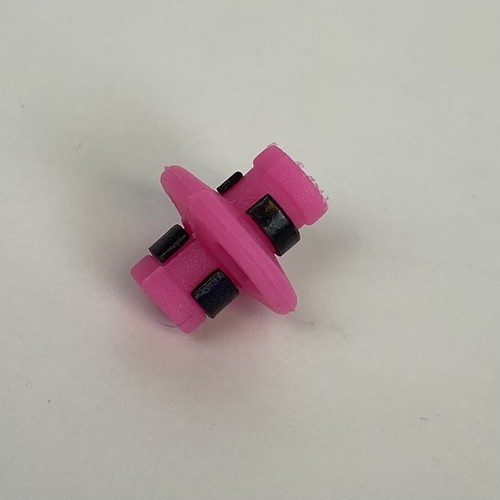 TruGlo Kisser Button Pink TRU GLO NEW KISSER BUTTON PINK - Picture 2 of 5
