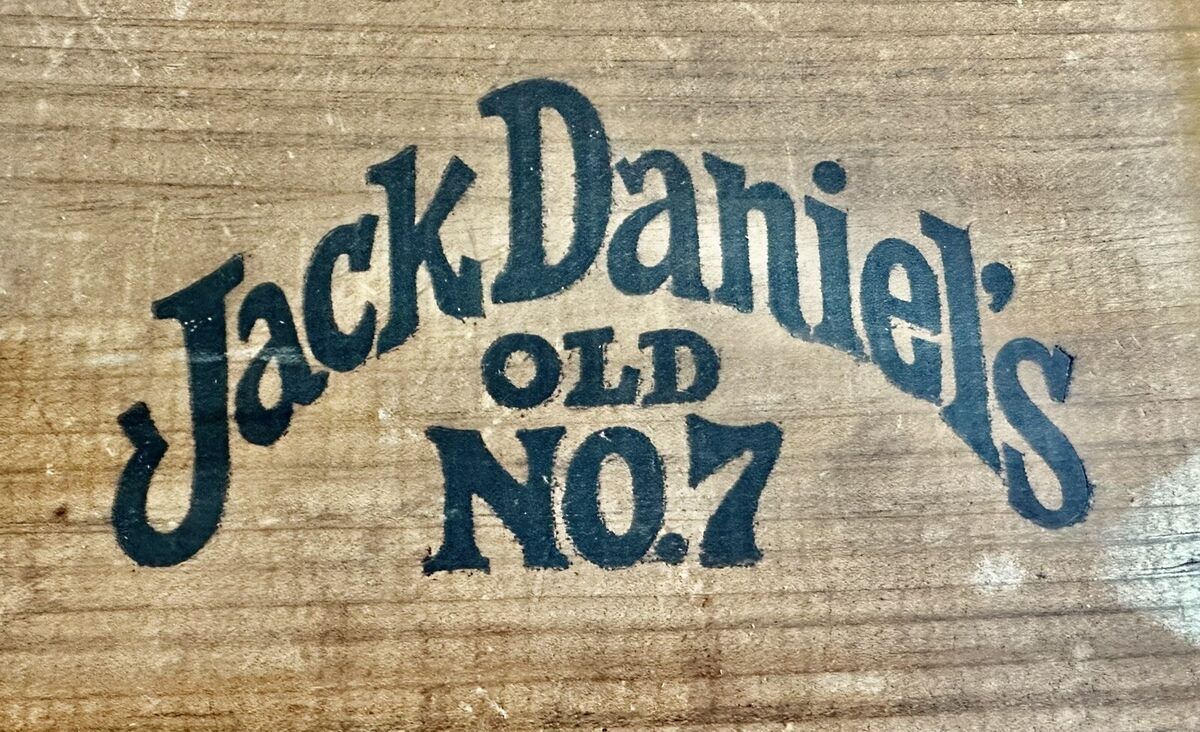Vintage Jack Daniels Wooden Box & Lid Metal Latches Storage Vintage Jack Daniels Wooden Box & Lid Metal Latches Storage