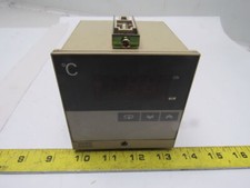 Omron E5AS-R1P-521 Multi-Range 50/60Hz Temperature Controller