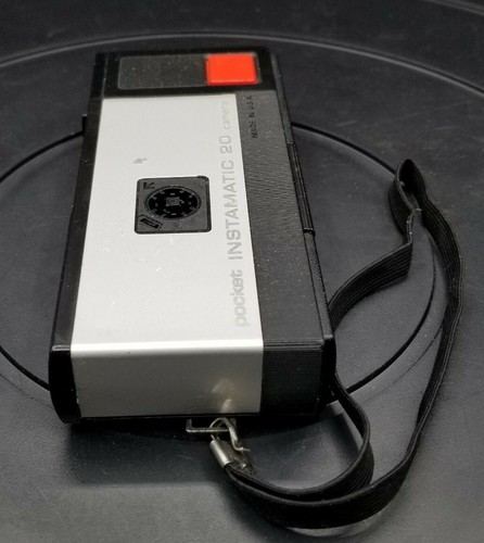 Fotocamera vintage Kodak Pocket Instamatic 20 fotocamera 110 pellicola NON TESTATA - Foto 2 di 10