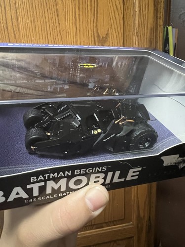 The Batmobile - Batman Begins - Eaglemoss Hero Model 1:43 scale New - Picture 6 of 9