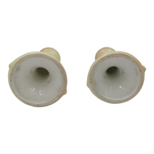 Antiguo par de candelabros de porcelana con flor de rosa para perro pintados a mano - Imagen 8 de 10