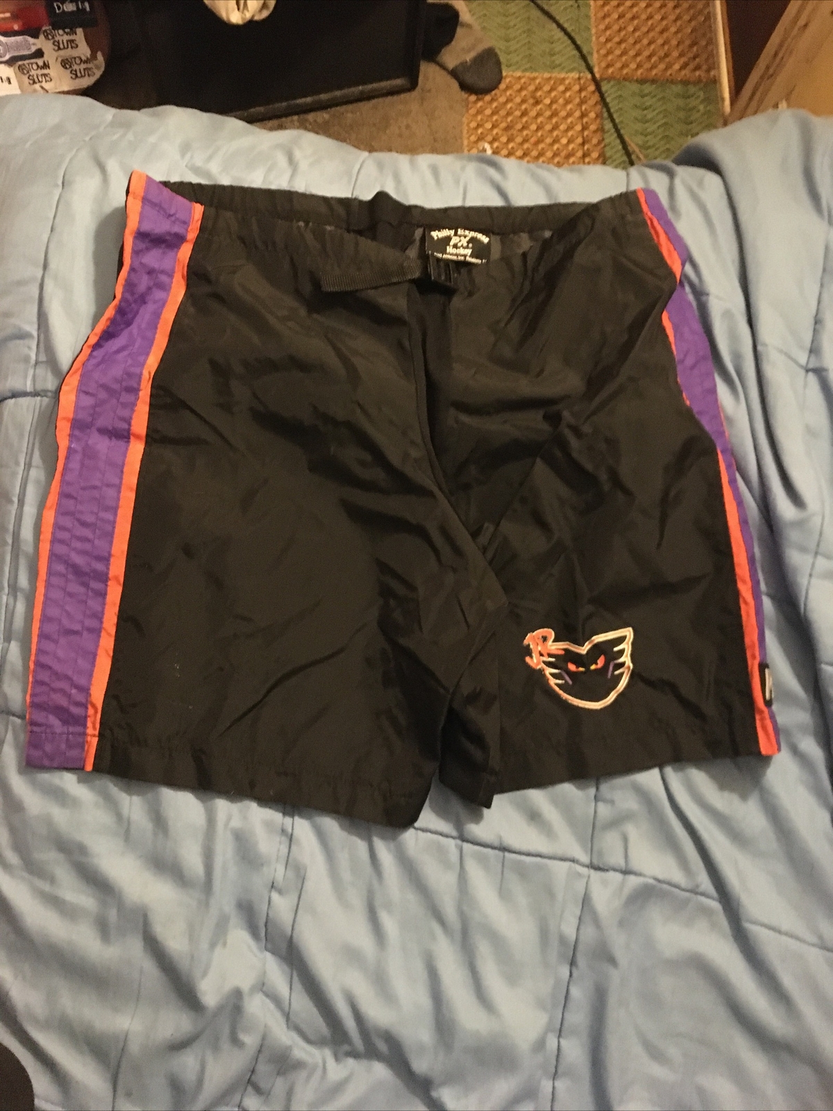 Picture 1 of 3
