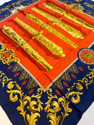 Bufanda Hermes 'Le Canon du Soleil Royal' RARA DE COLECCIÓN Foulard Carre Pierre Péron - Imagen 4 de 16