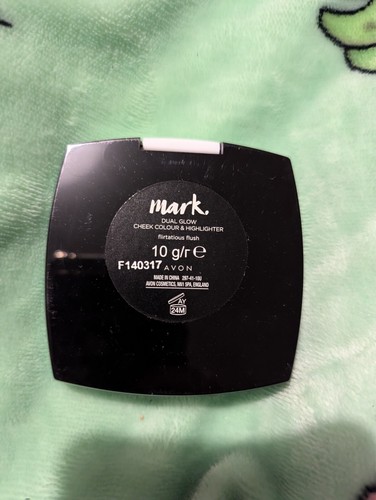 Avon Mark Dual Glow Cheek Colour & Highlighter Various shades VHTF Rare Blush - Picture 6 of 21