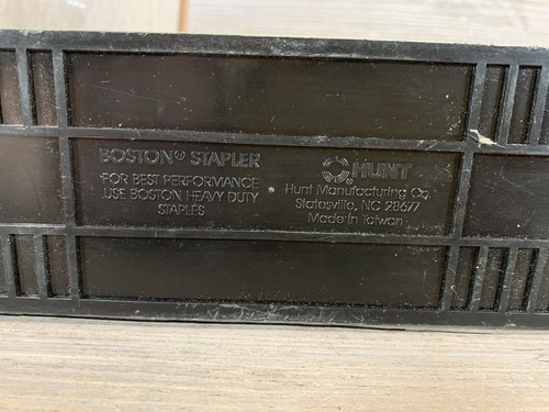 Boston 135 Heavy Duty Commercial Stapler - Picture 7 of 7